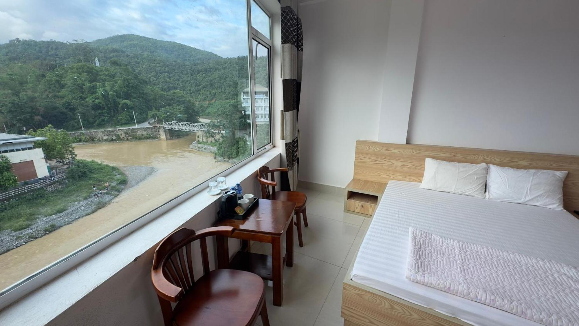 Quy Anh Hotel Bao Lac Town Εξωτερικό φωτογραφία