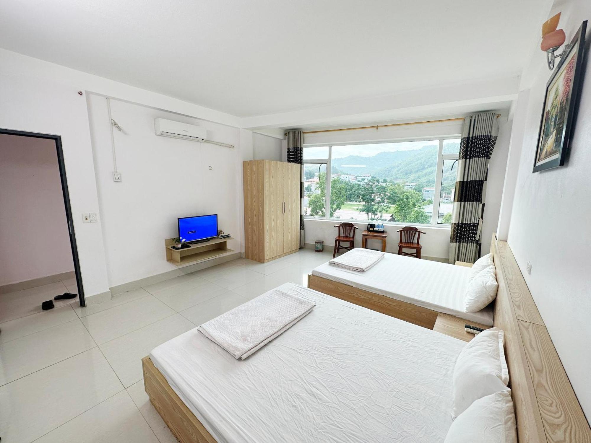 Quy Anh Hotel Bao Lac Town Εξωτερικό φωτογραφία
