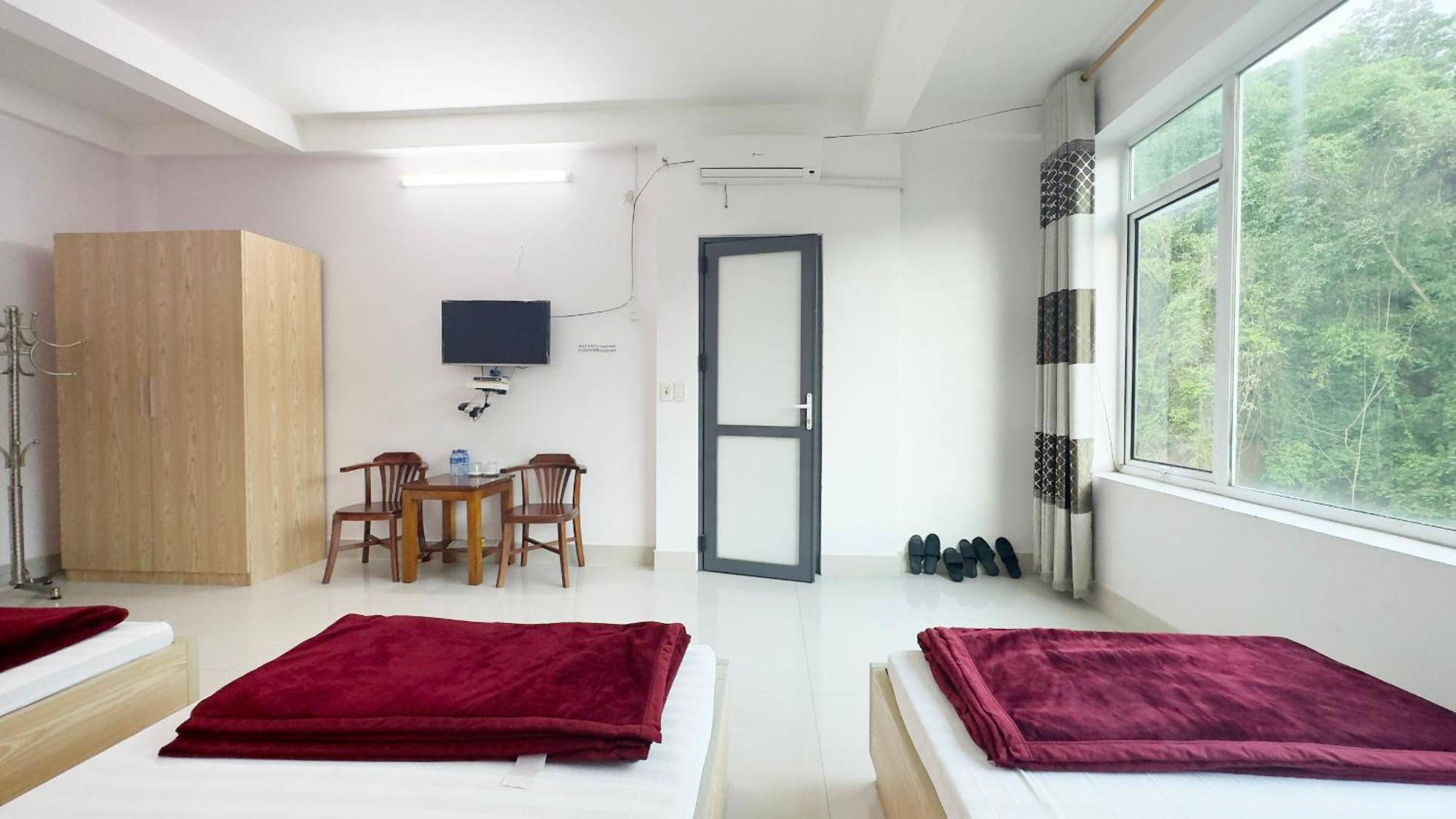 Quy Anh Hotel Bao Lac Town Εξωτερικό φωτογραφία